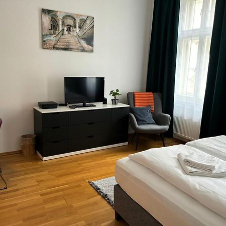 Casa Nostra - Ruhig & Zentral Wohnen Am Augarten Vienna Esterno foto