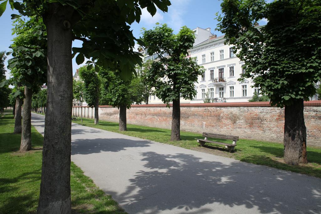 Casa Nostra - Ruhig & Zentral Wohnen Am Augarten Vienna Esterno foto